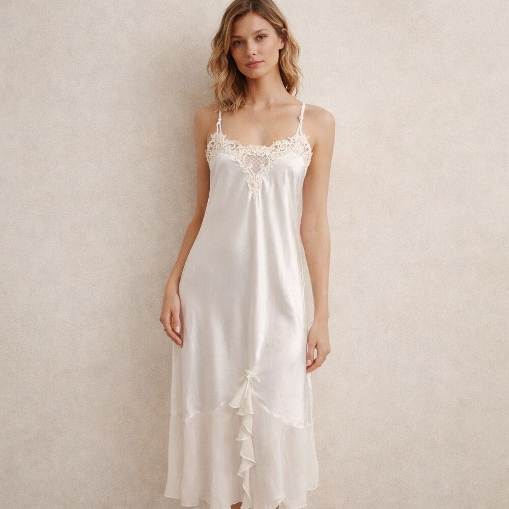 Vintage 80s Alexandra Nicole White Beaded Chiffon Satin Nightgown XL